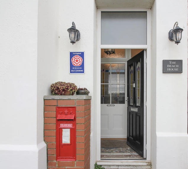 The Beach House – Victorian Gem
